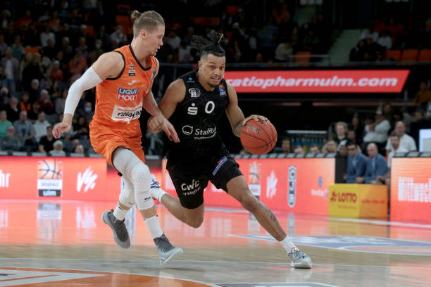 不同于水拉 不同于水拉