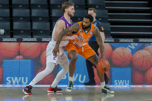 战术调整 战术调整