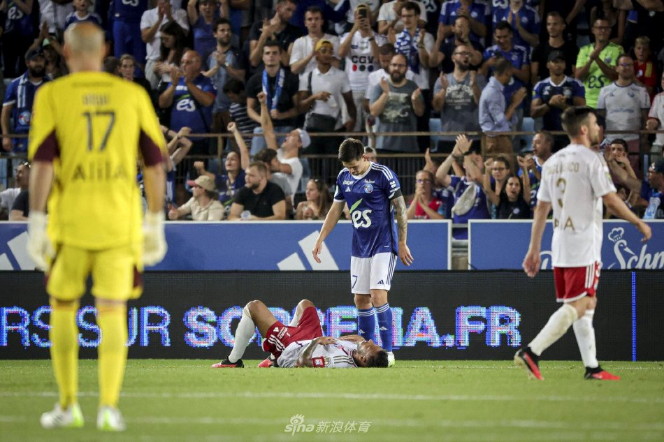 热爱足球的 热爱足球的