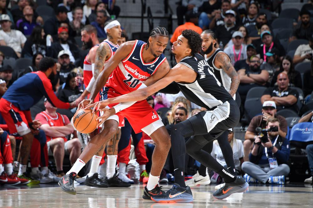 式让球迷为 式让球迷为